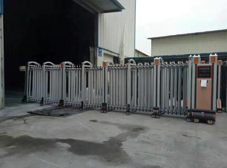 聊城市電動伸縮門,伸縮門,快速門,聊城市蚌埠卷閘門廠家崗?fù)ど? class=