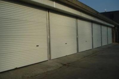 電動(dòng)卷閘門 現(xiàn)代建筑的安全與便捷之選