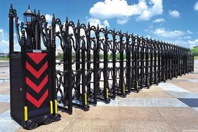 電動(dòng)卷閘門 現(xiàn)代建筑的安全與便利之選